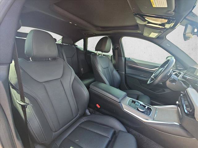 Used 2025 BMW 430i w/ M Sport Package RWD image 10