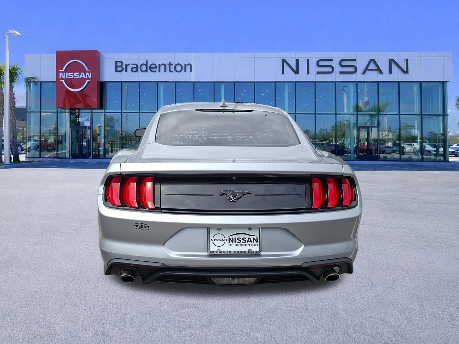 Used 2023 Ford Mustang Coupe image 6