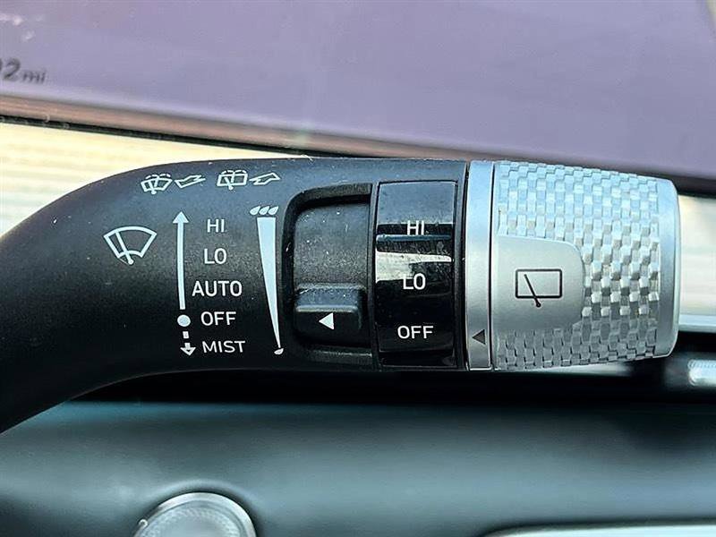Used 2025 Genesis GV80 3.5T Advanced AWD/4WD image 28