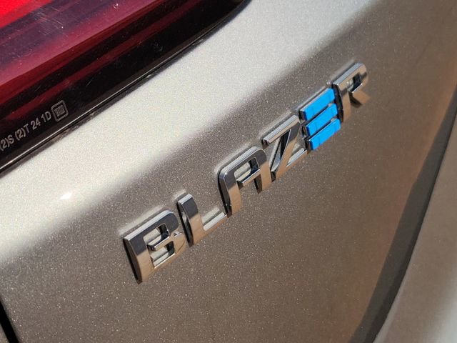 Used 2024 Chevrolet Blazer EV LT AWD/4WD image 11