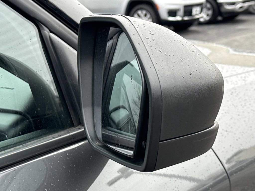 Used 2023 Ford Explorer XLT w/ Equipment Group 202A image 28