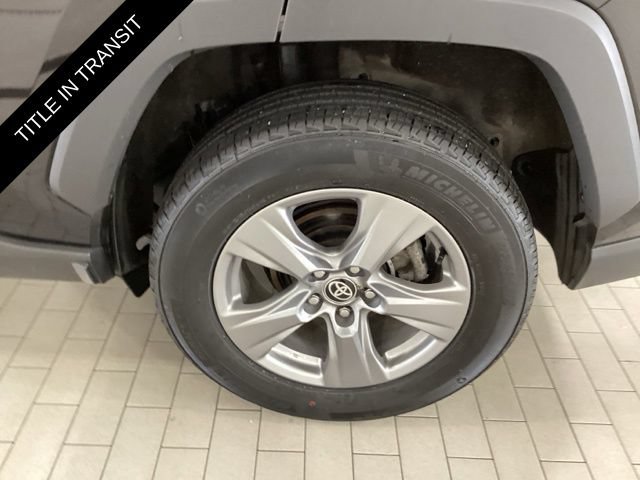 Used 2025 Toyota RAV4 XLE AWD/4WD image 21