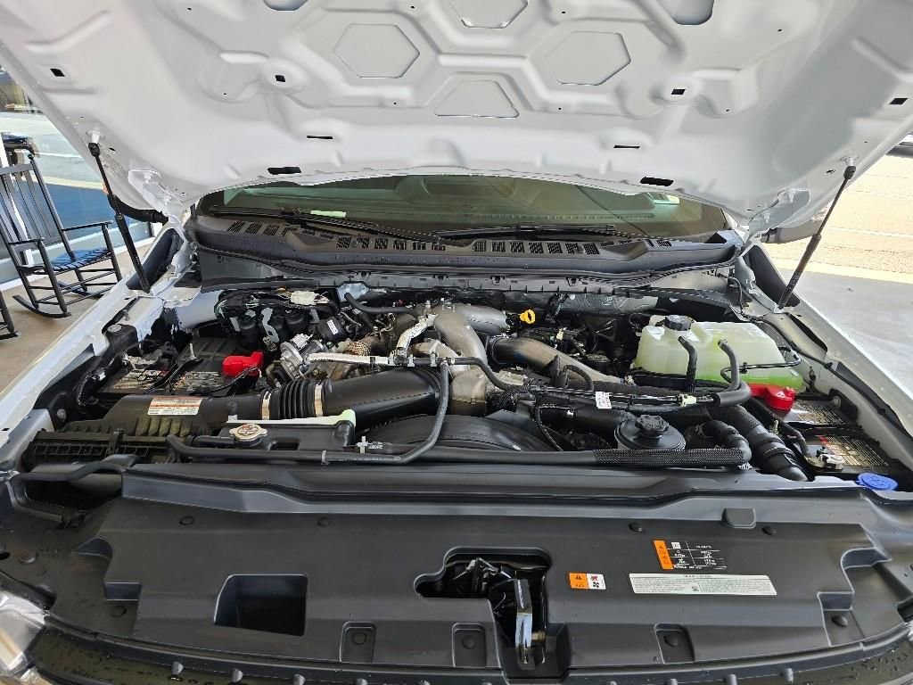 New 2025 Ford F550 4x4 Regular Cab Super Duty image 27