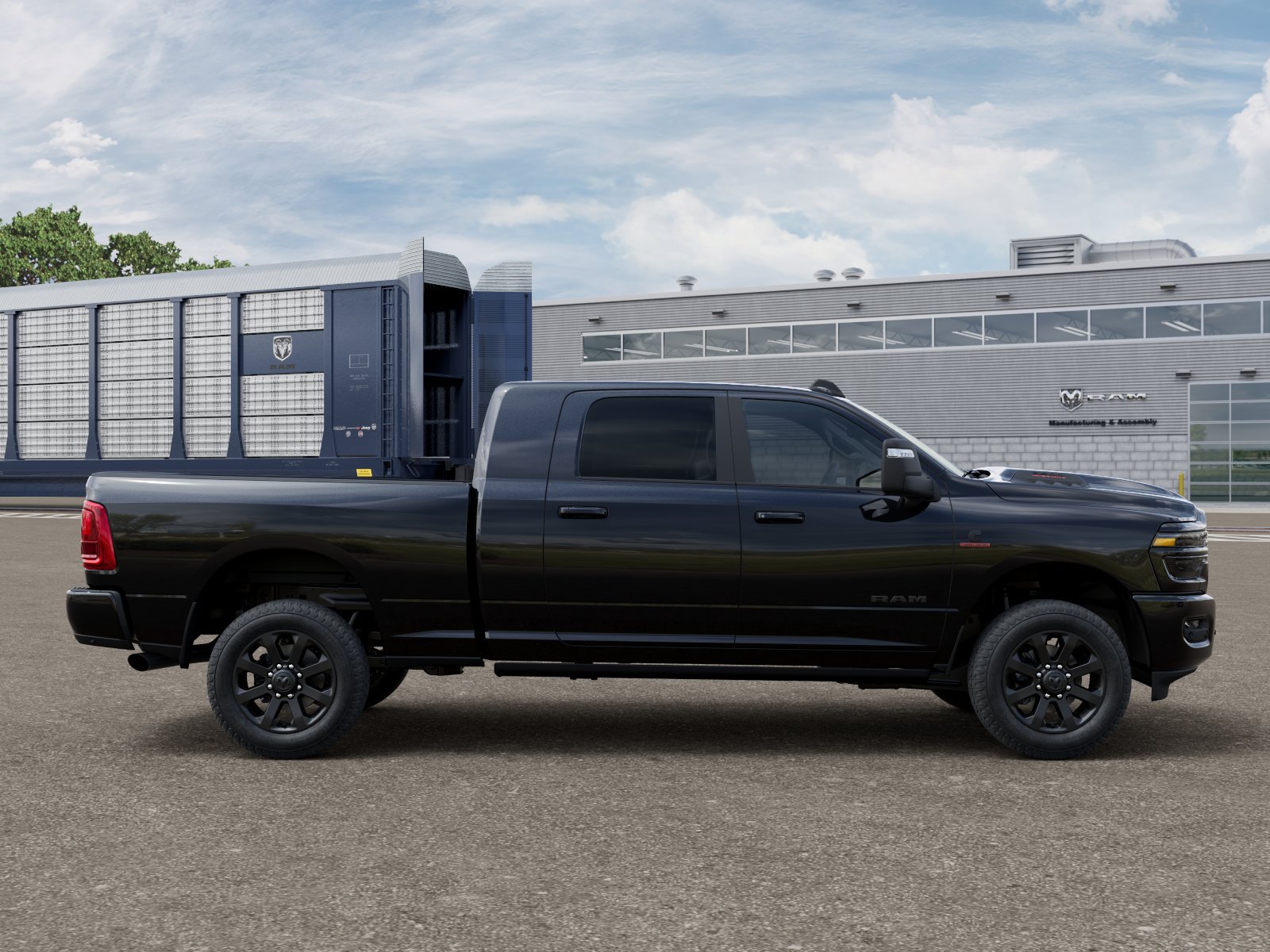 New 2026 RAM 3500 Laramie AWD/4WD image 21