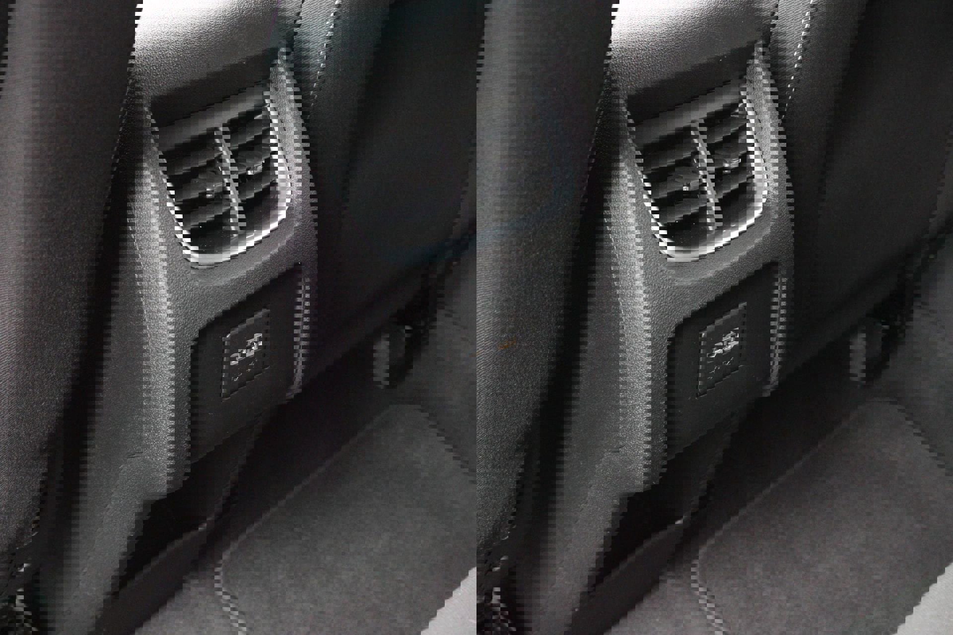 Used 2023 Chevrolet Blazer LT w/ Midnight/Sport Edition image 19