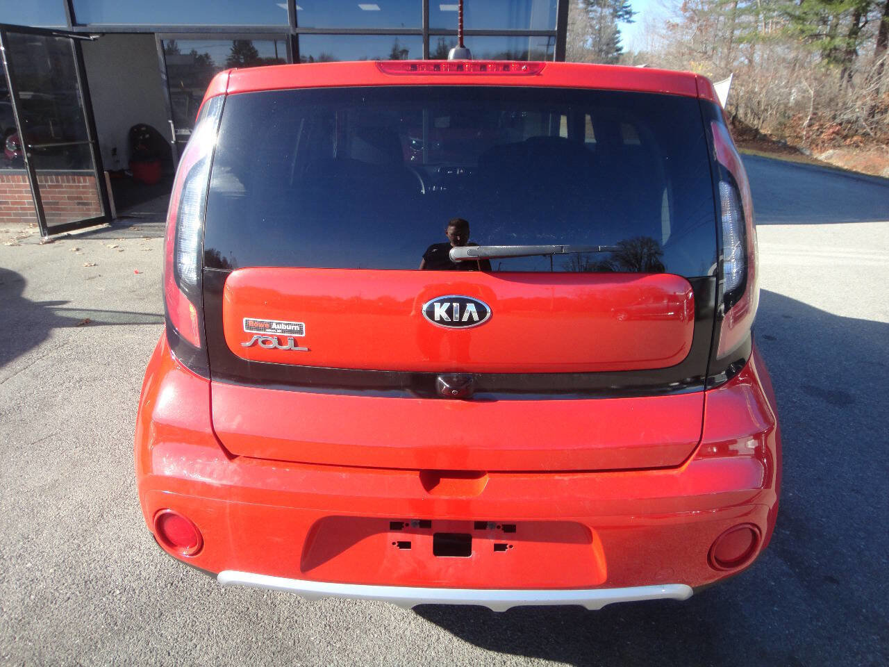Used 2017 Kia Soul + FWD image 5
