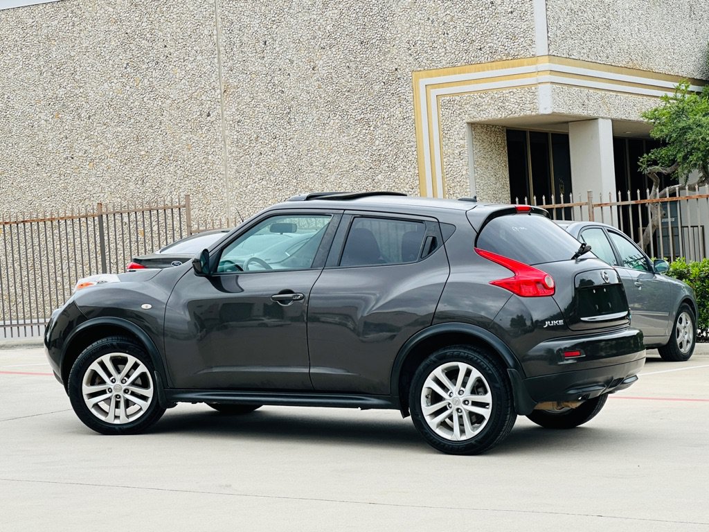 Used 2013 Nissan Juke SV FWD image 6