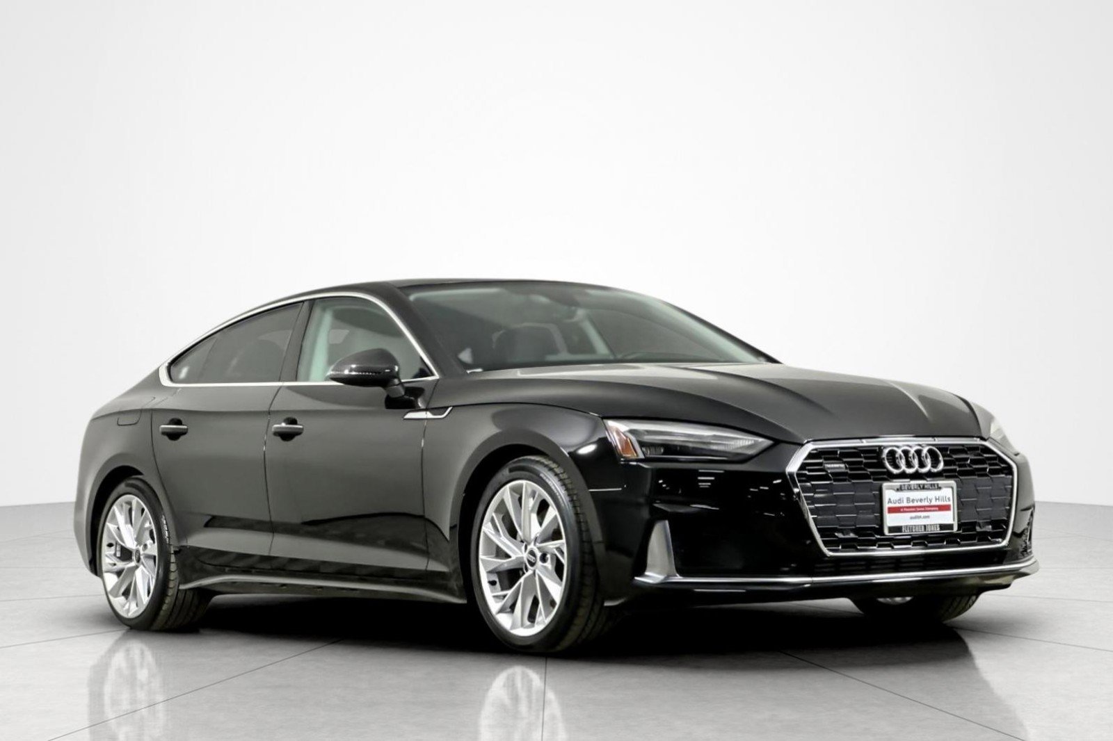 Used 2022 Audi A5 2.0T Premium image 7