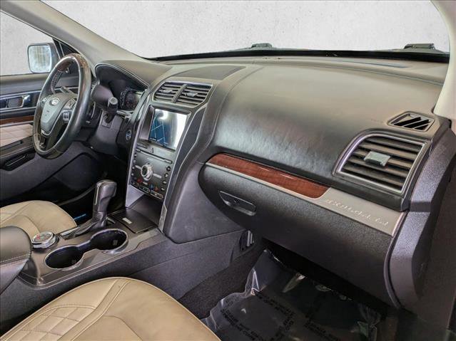 Used 2019 Ford Explorer Platinum image 24