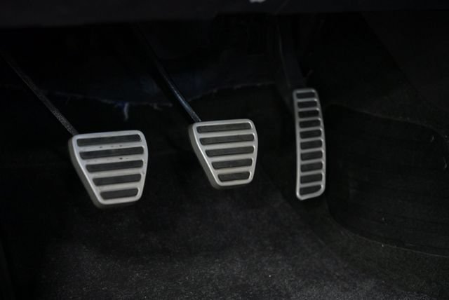 Used 2015 Chevrolet Camaro Z/28 RWD image 35