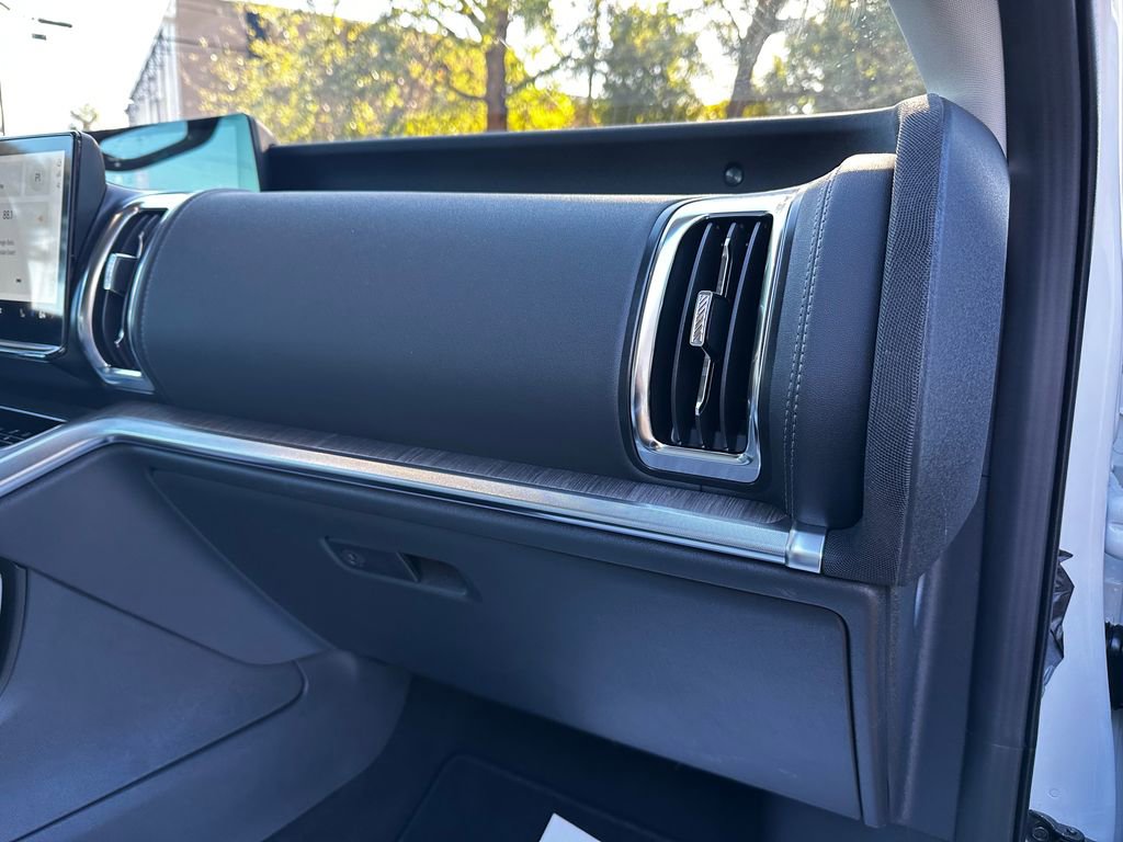 New 2025 Ford Expedition Platinum w/ Platinum Ultimate Package image 38