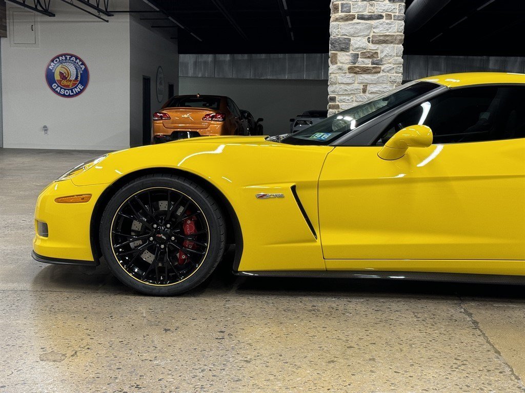Used 2006 Chevrolet Corvette Z06 w/ Preferred Equipment Group RWD image 5