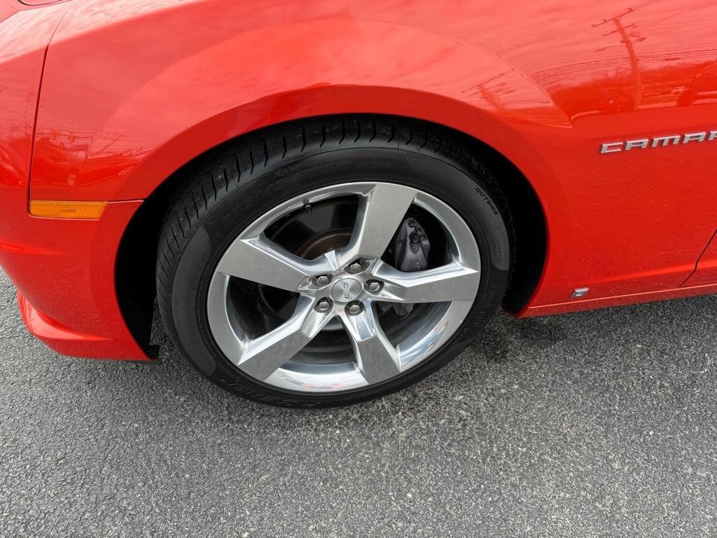 Used 2010 Chevrolet Camaro SS w/ Interior Accent Trim Package image 8