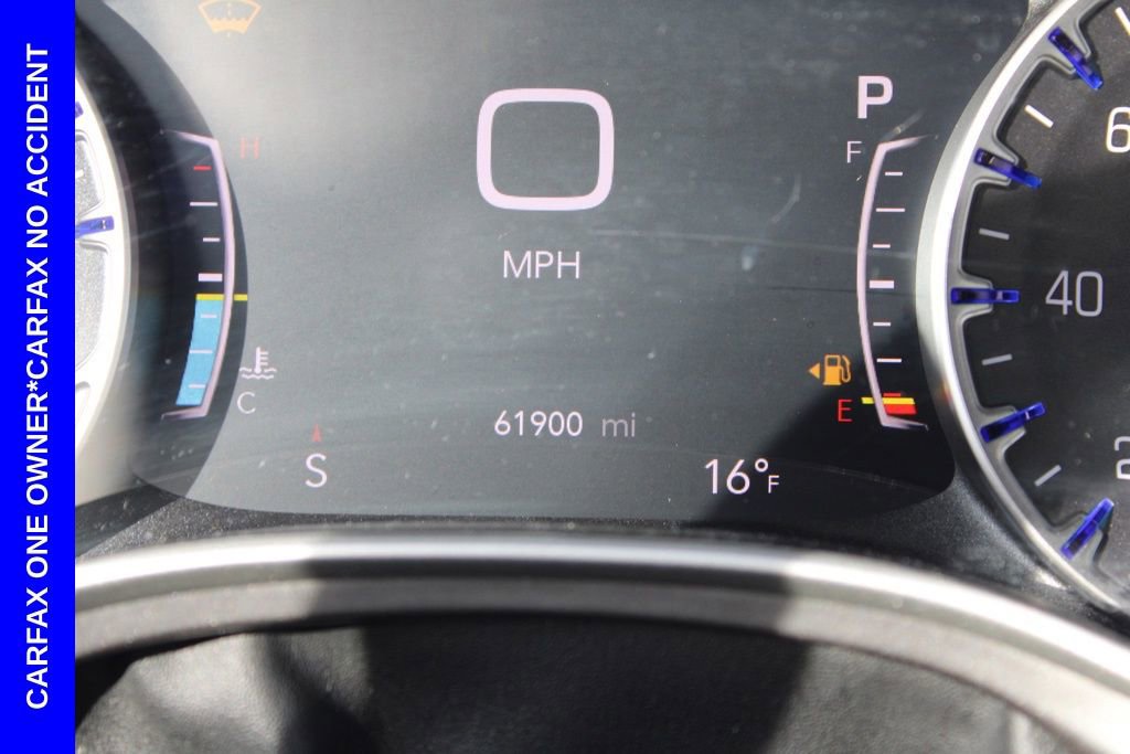 Used 2023 Chrysler Pacifica Touring-L image 36