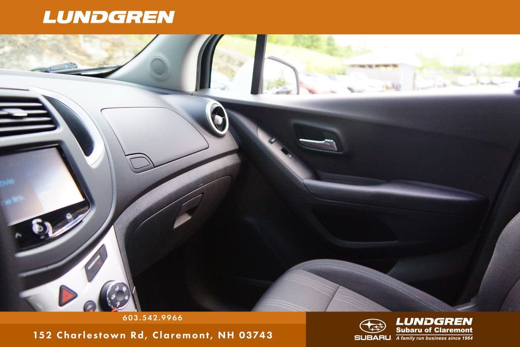 Used 2016 Chevrolet Trax LT w/ LPO, Protection Package AWD/4WD image 21