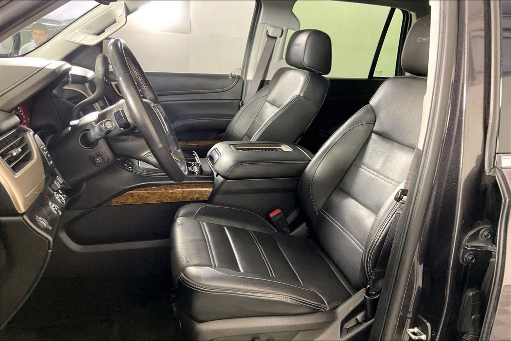 Used 2016 GMC Yukon Denali w/ Open Road Package AWD/4WD image 26
