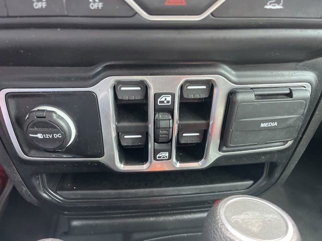 Used 2023 Jeep Gladiator Willys image 23