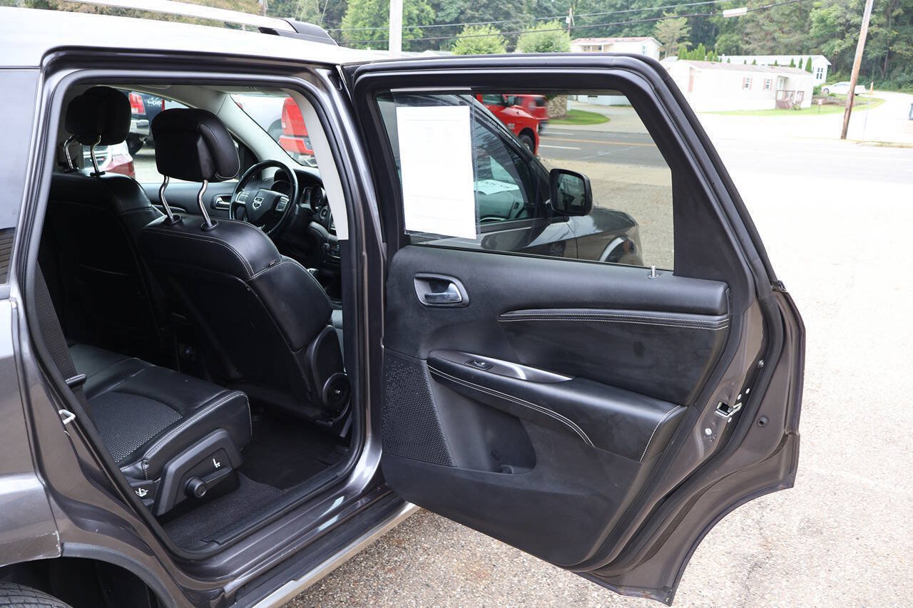 Used 2014 Dodge Journey Crossroad w/ Flexible Seating Group FWD image 24