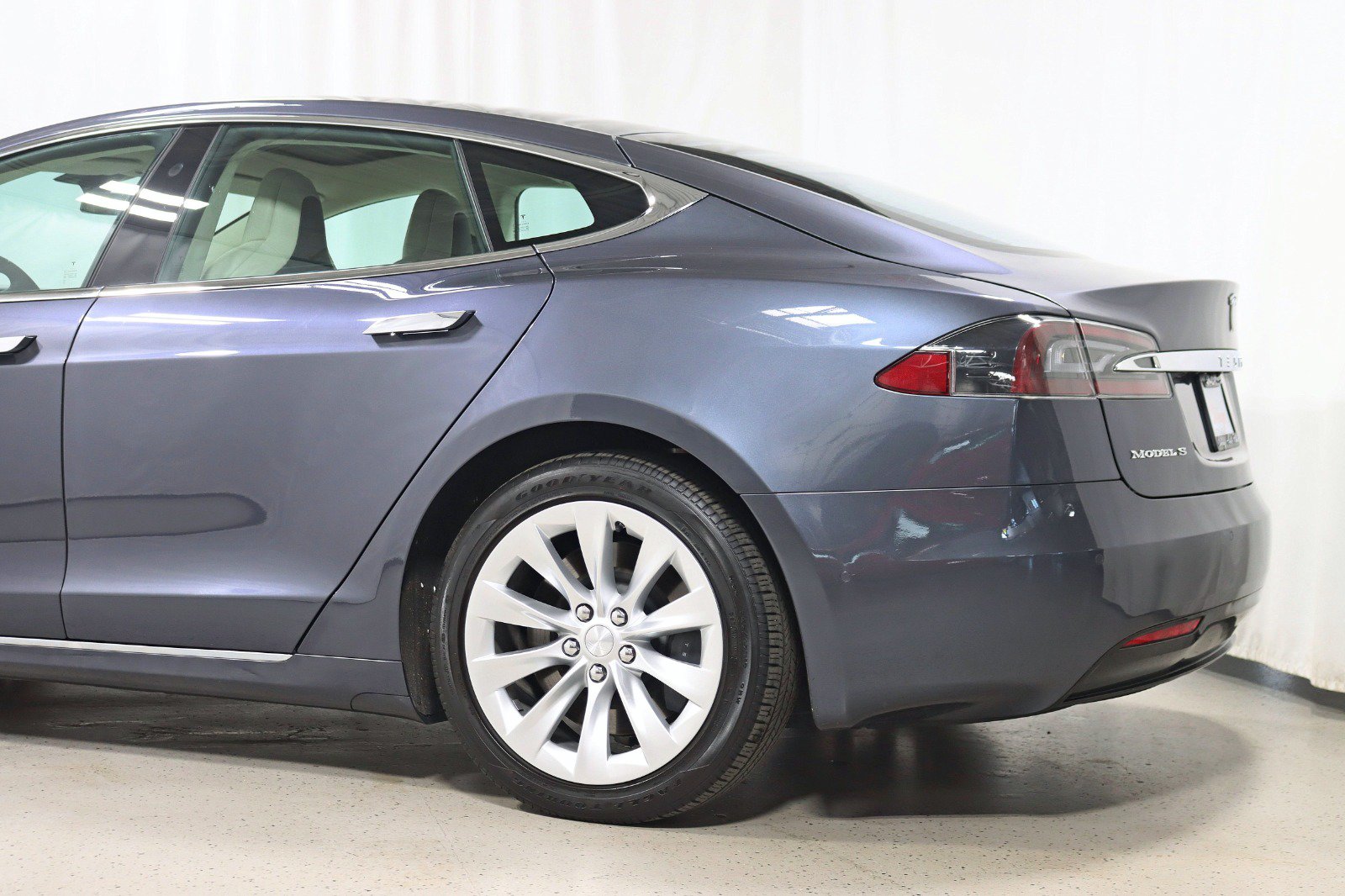 Used 2019 Tesla Model S 100D AWD/4WD image 10