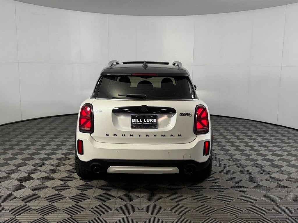 Used 2024 MINI Cooper Countryman S w/ Premium Package FWD image 8