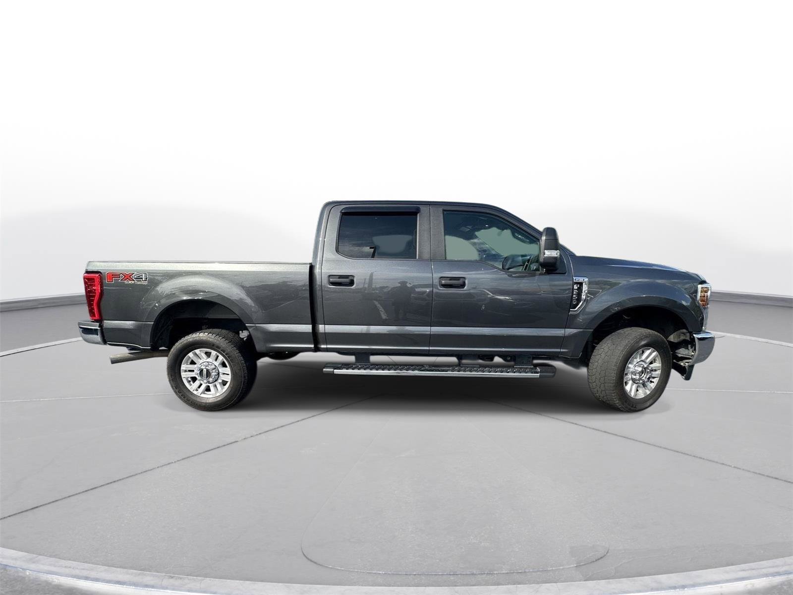 Used 2019 Ford F250 XL w/ STX Appearance Package AWD/4WD image 5