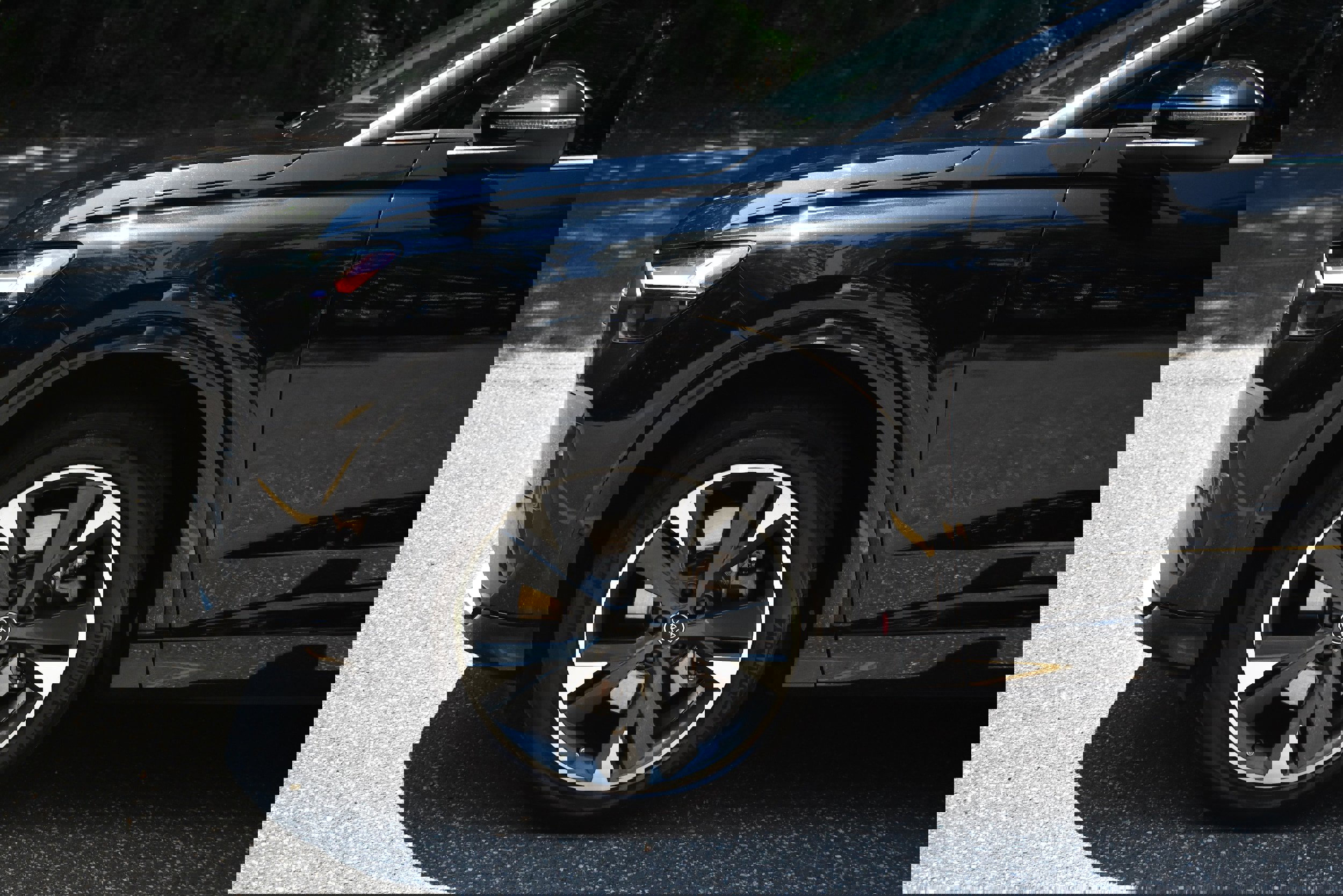 Used 2022 Audi Q4 e-tron Premium Plus w/ Premium Plus image 15