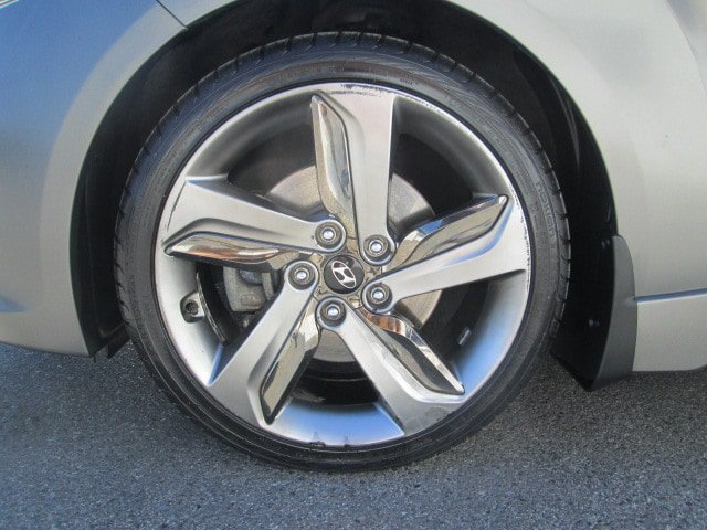 Used 2014 Hyundai Veloster Turbo FWD image 8
