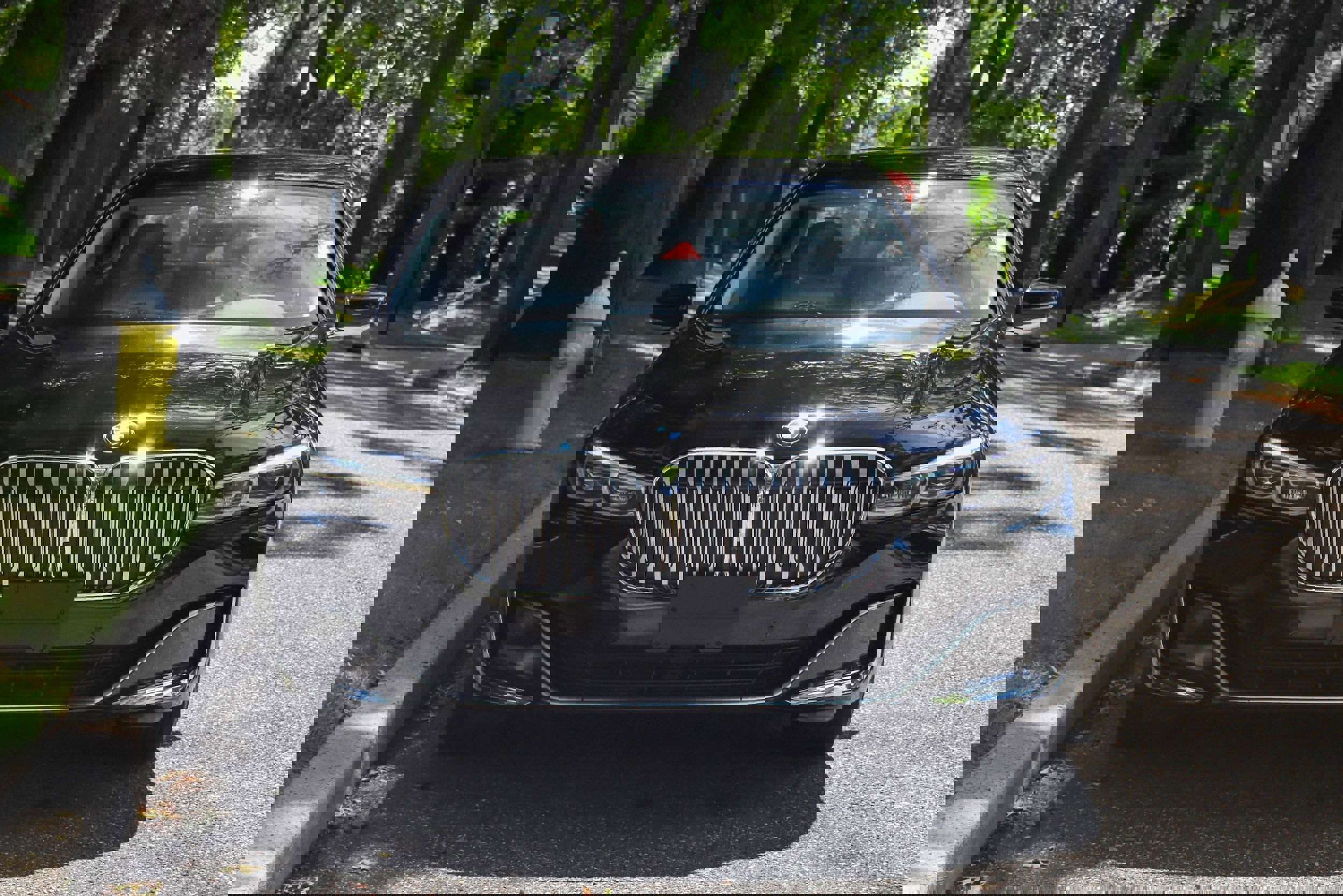 Used 2020 BMW 740i xDrive w/ Cold Weather Package image 12