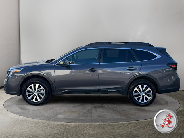 Used 2022 Subaru Outback Premium AWD/4WD image 4