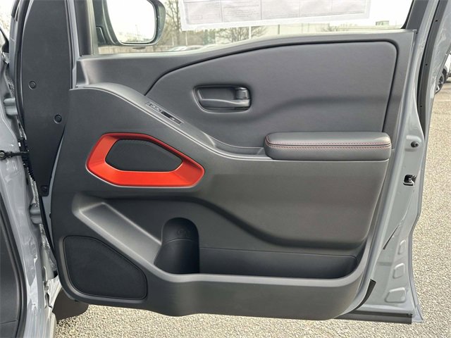 New 2026 Nissan Frontier PRO-4X w/ Pro-4x Convenience Package image 8
