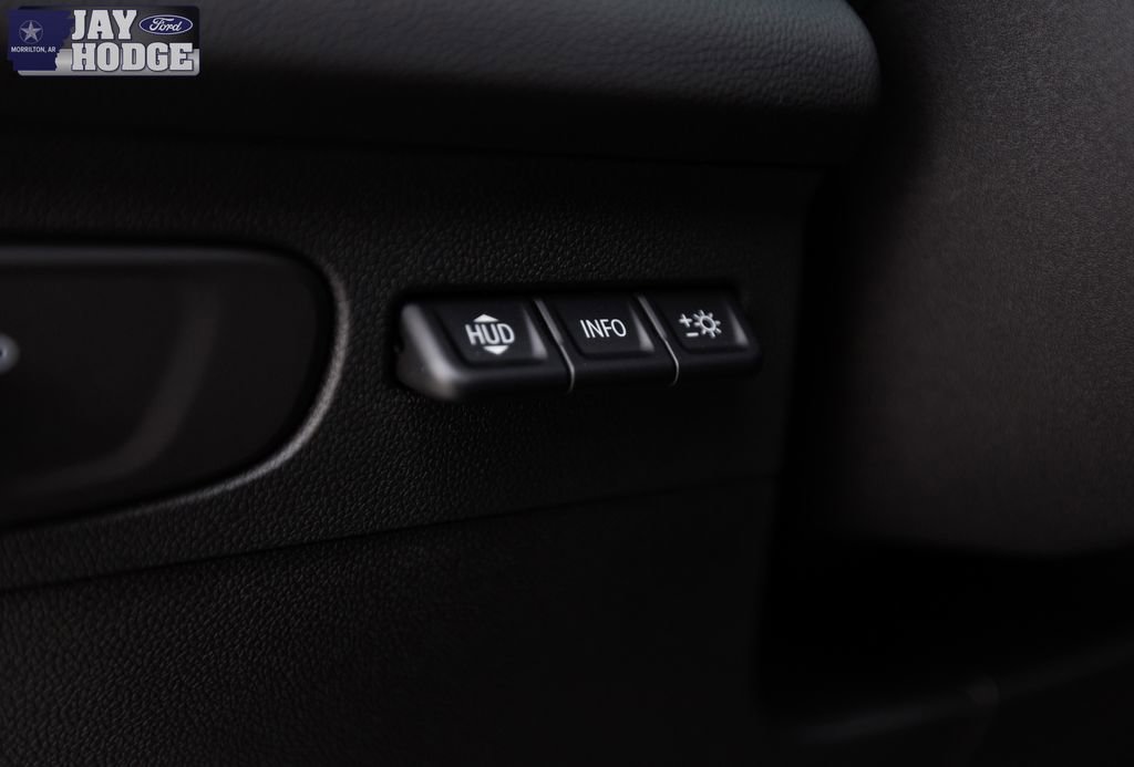 Used 2023 Buick Envision Essence w/ Technology Package I image 15