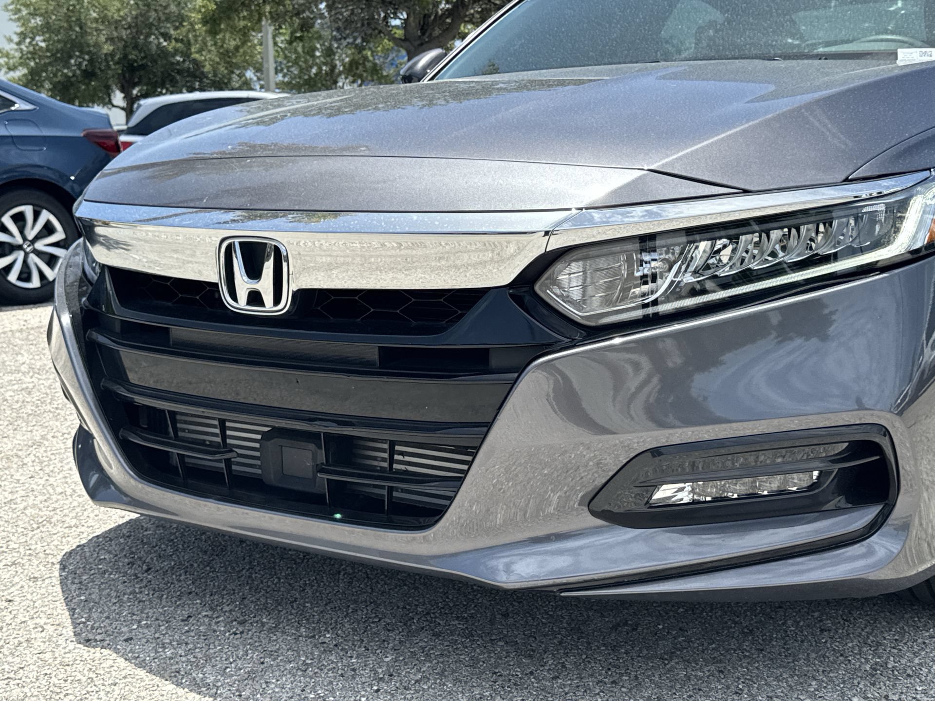 Used 2018 Honda Accord EX image 11