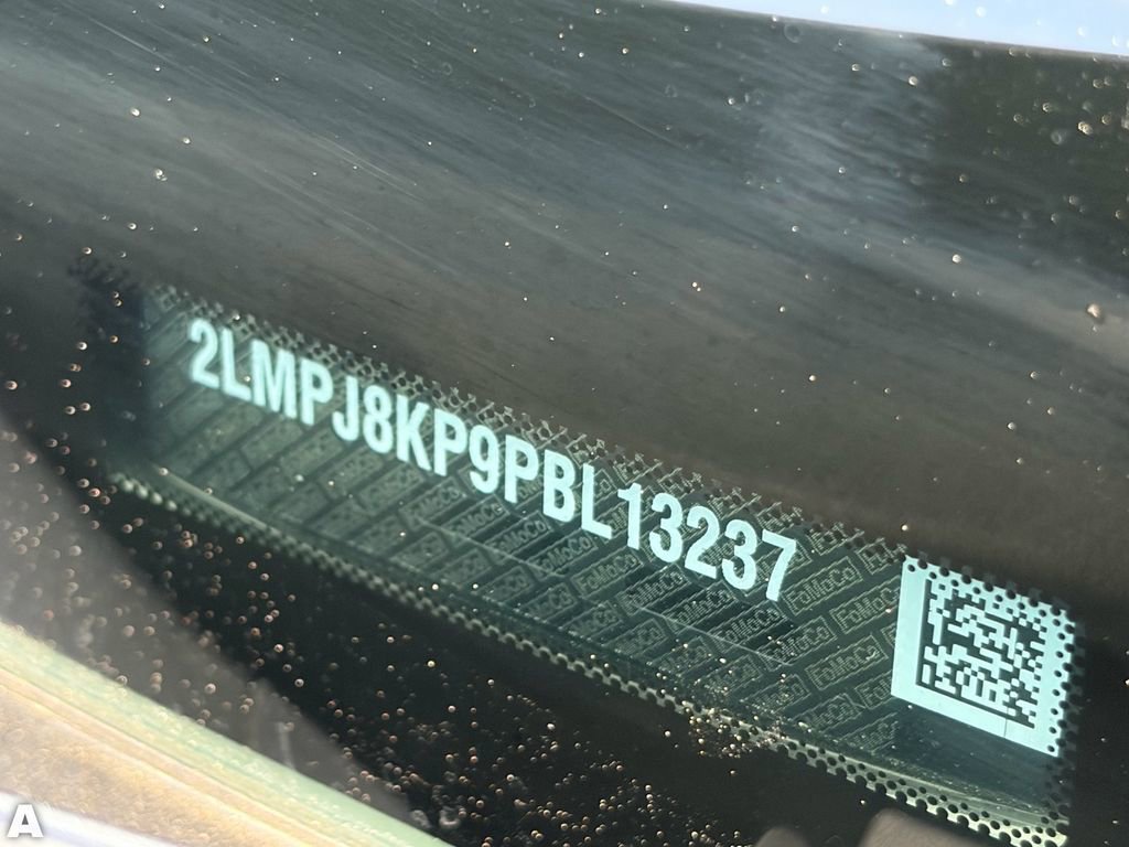 Used 2023 Lincoln Nautilus Reserve w/ Equipment Group 202A AWD/4WD image 11