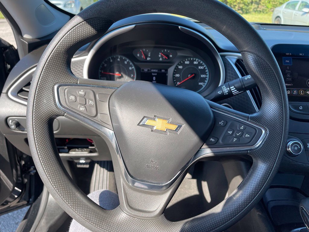 Used 2021 Chevrolet Malibu LS FWD image 10