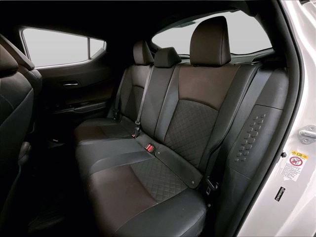 Used 2019 Toyota C-HR Limited FWD image 25