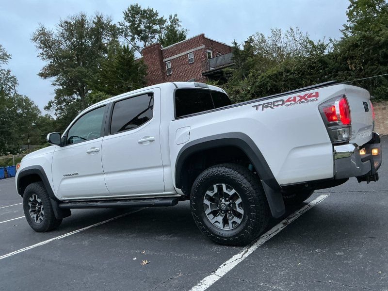Used 2020 Toyota Tacoma TRD Off-Road AWD/4WD image 8