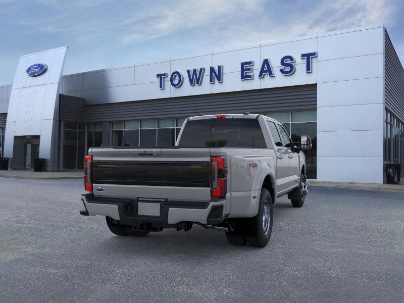 New 2026 Ford F350 4x4 Crew Cab DRW Super Duty image 8
