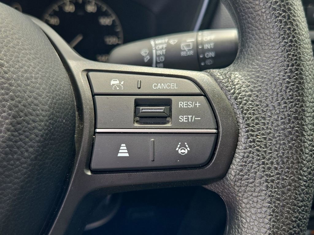 Used 2025 Honda CR-V LX image 21