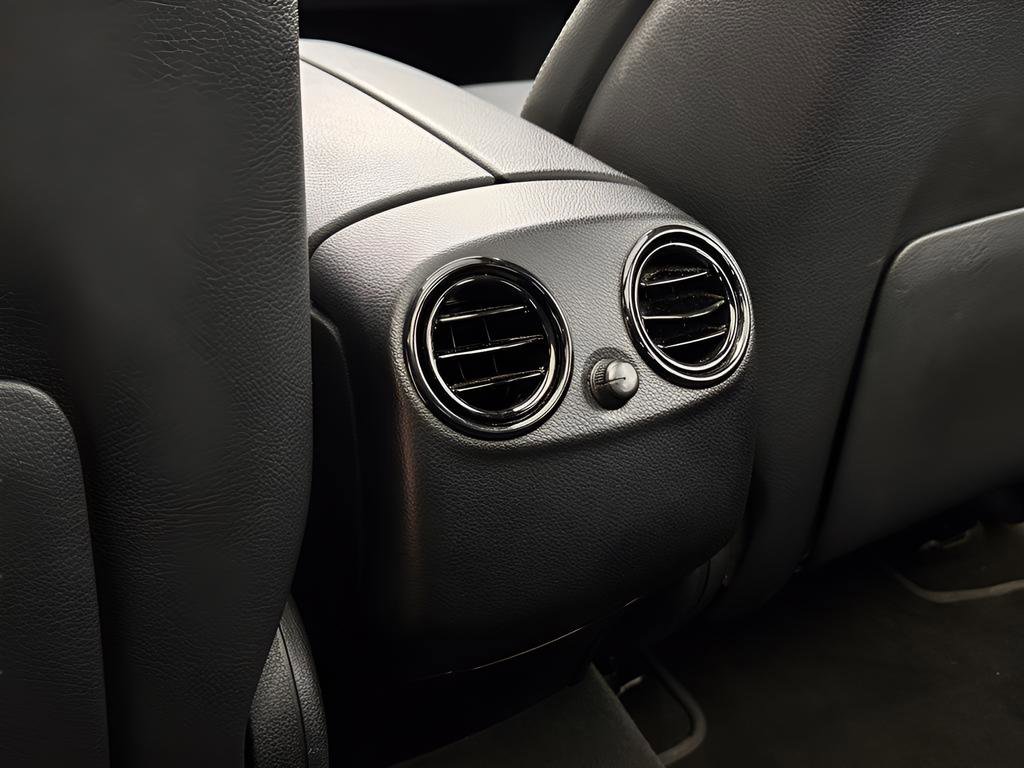 Used 2019 Mercedes-Benz GLC 350e 4MATIC image 23