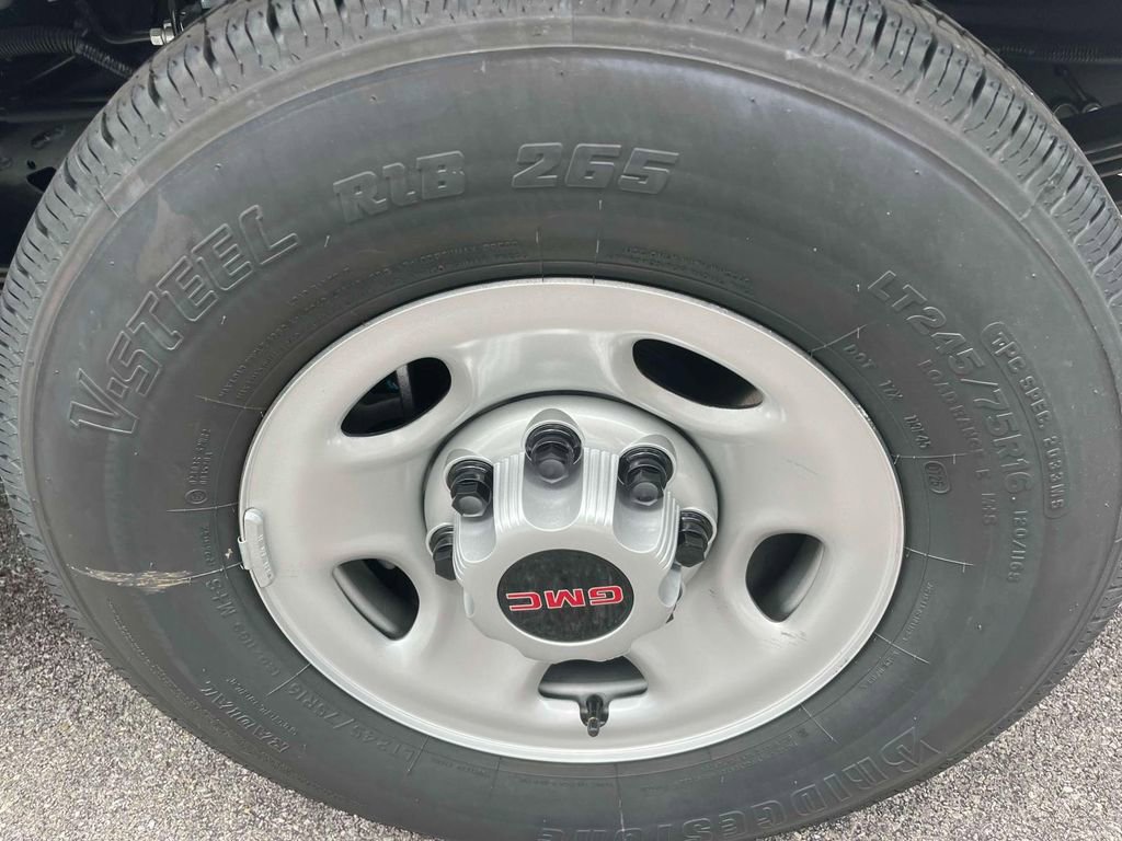 New 2025 GMC Savana 2500 w/ Driver Convenience Package image 11