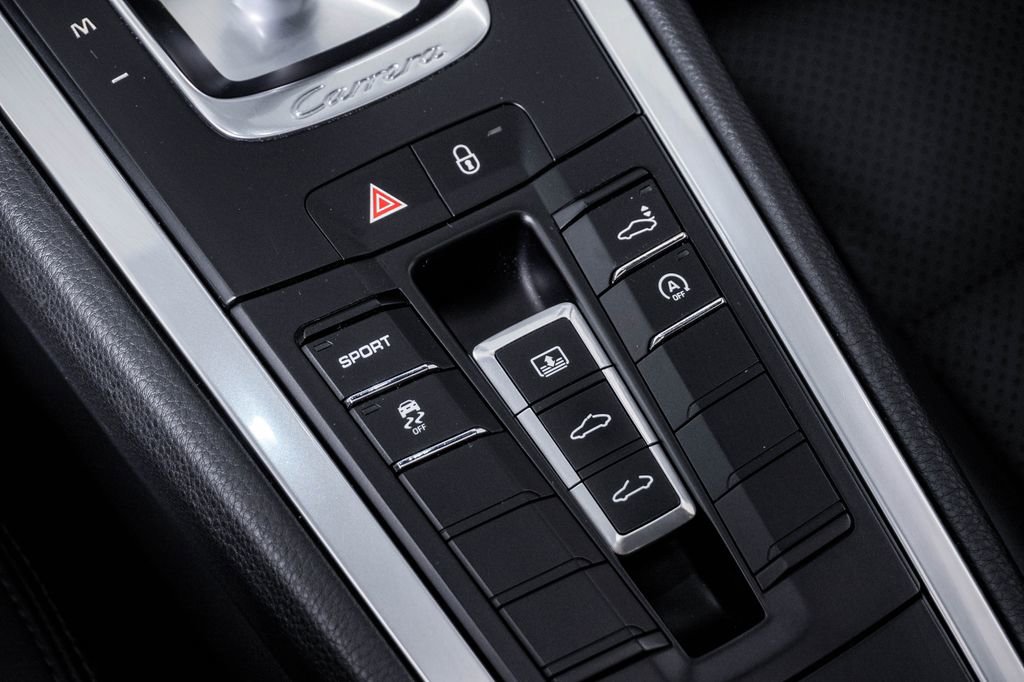 Used 2015 Porsche 911 Carrera RWD image 25