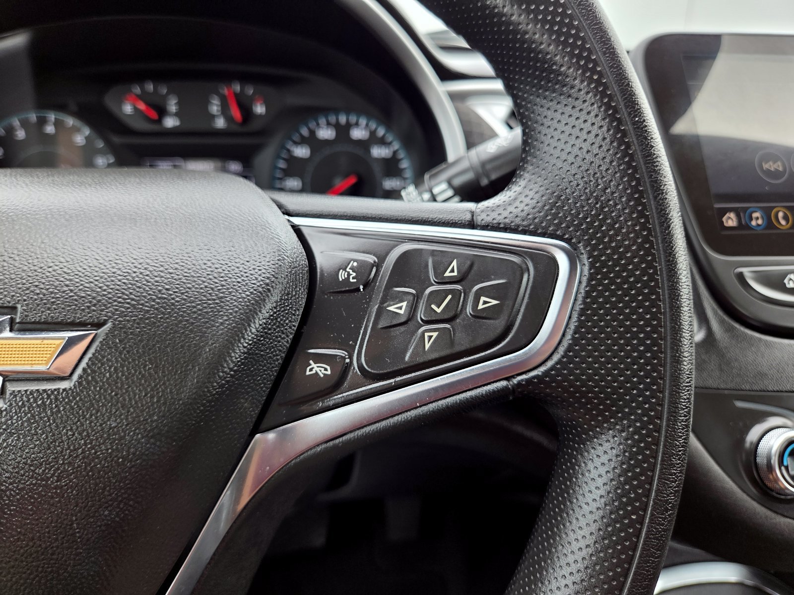 Used 2024 Chevrolet Malibu LT FWD image 43
