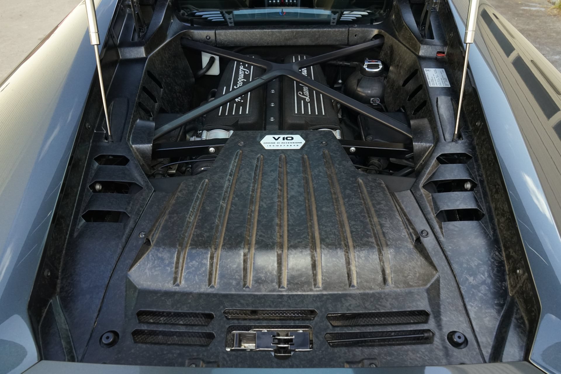 Used 2018 Lamborghini Huracan LP 580-2 RWD image 20