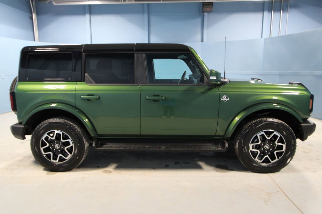 Used 2025 Ford Bronco Outer Banks image 33