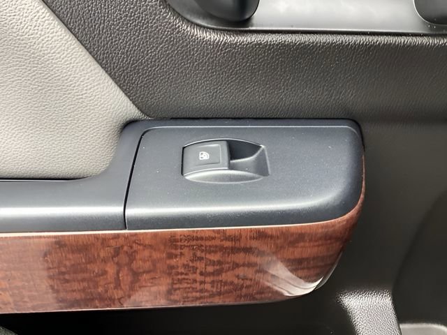 Used 2018 GMC Sierra 2500 SLE w/ SLE Preferred Package image 18