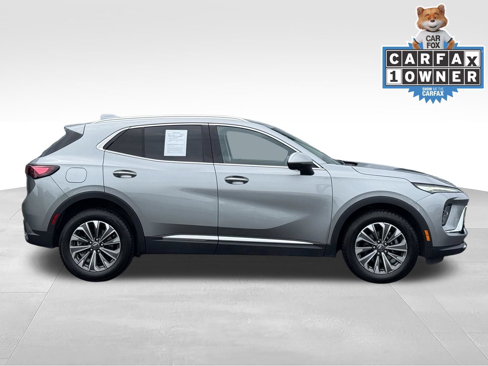 Used 2024 Buick Envision Preferred AWD/4WD image 3