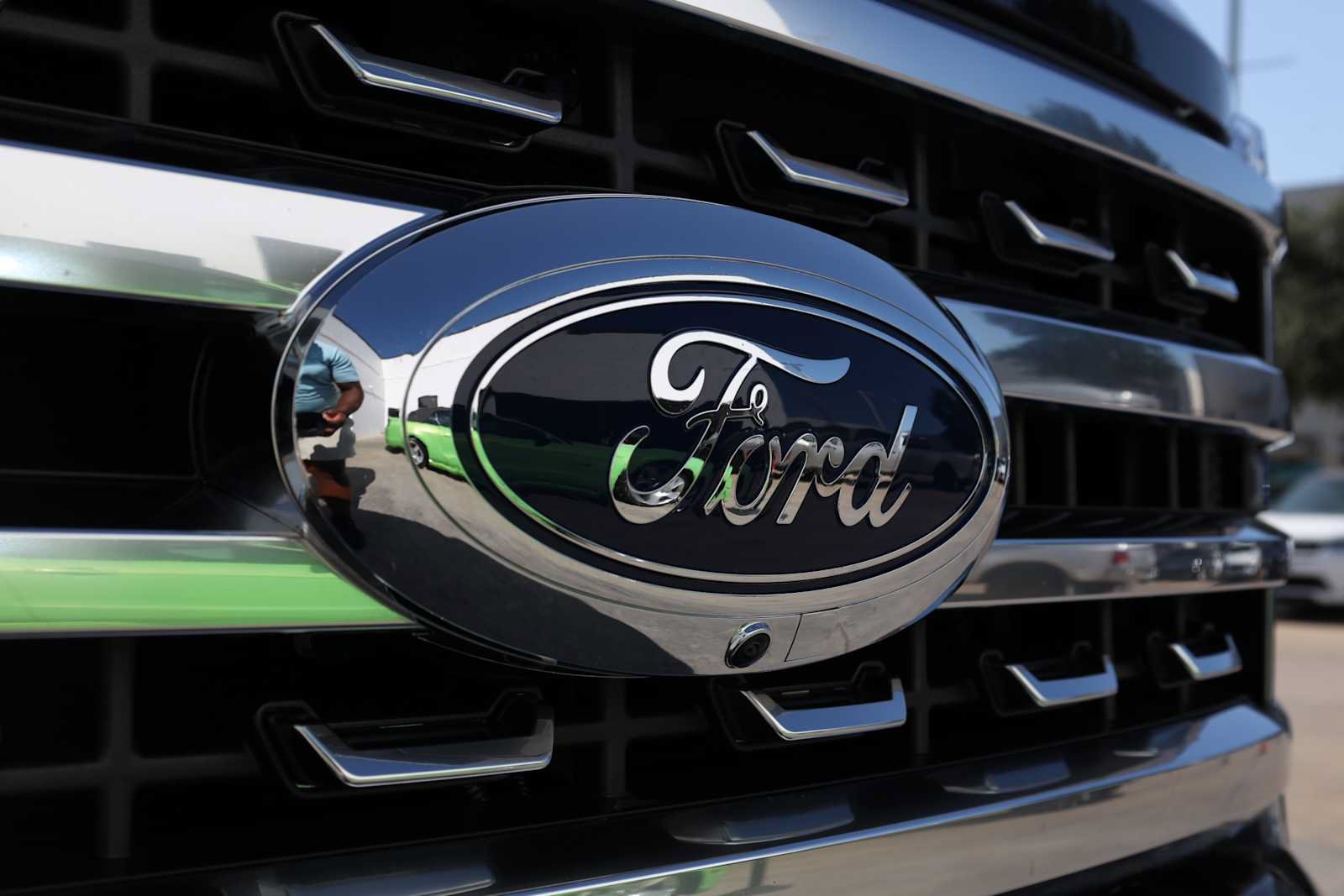 Used 2024 Ford F350 Platinum AWD/4WD image 58