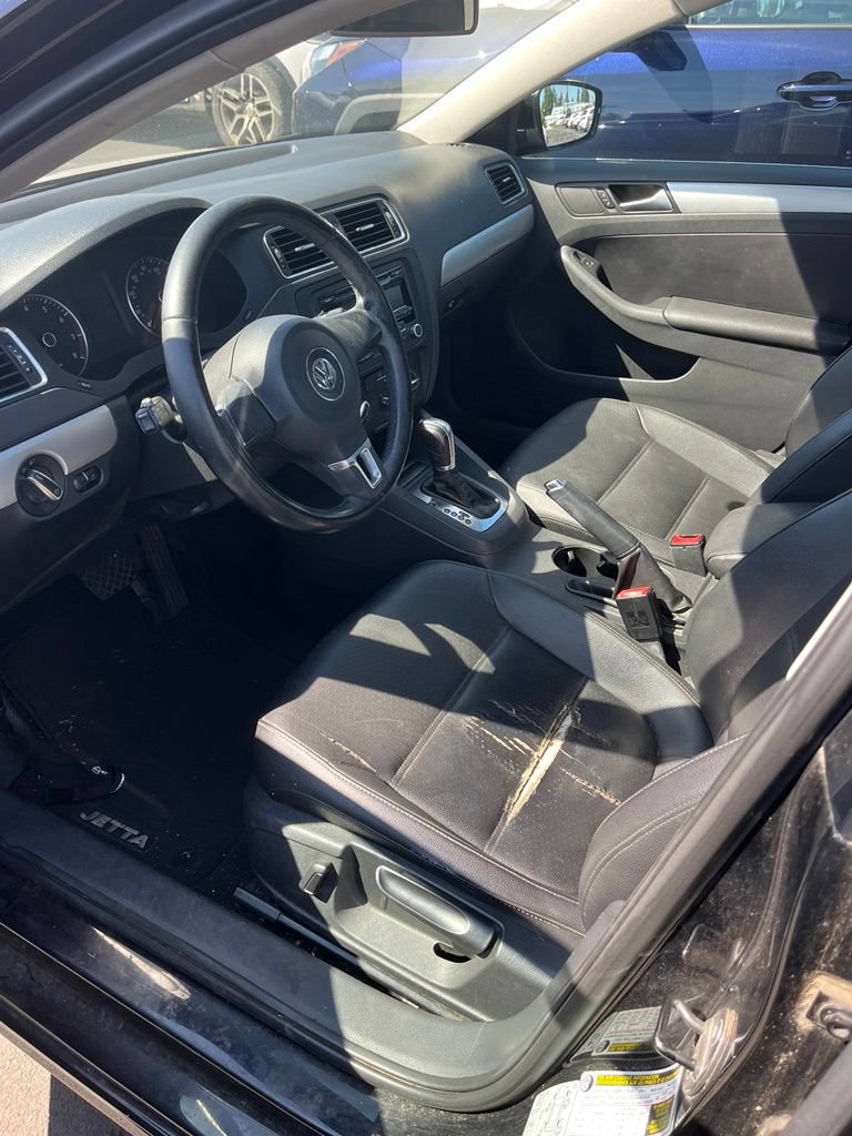 Used 2013 Volkswagen Jetta SE FWD image 9