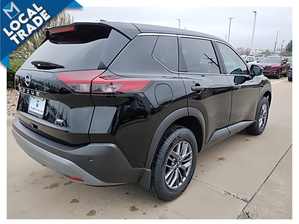 Used 2023 Nissan Rogue S AWD/4WD image 7