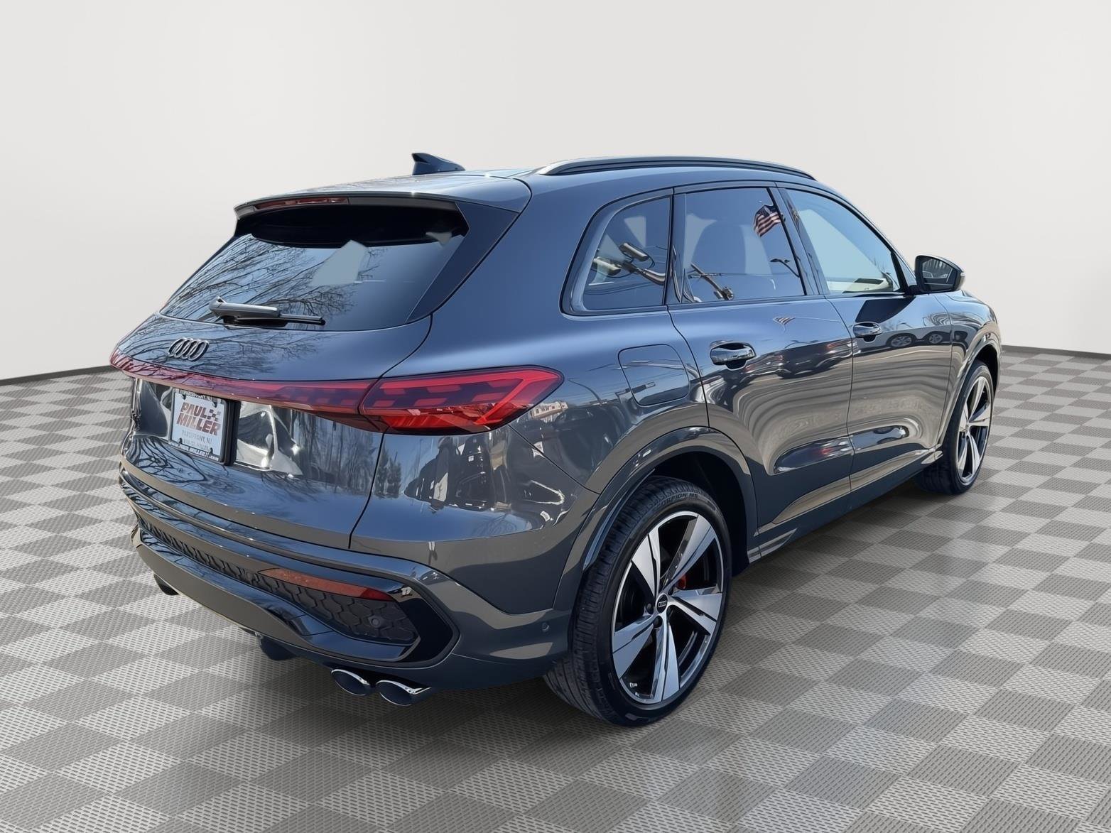 New 2025 Audi SQ5 Premium Plus image 6